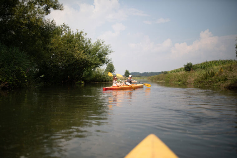 Corina and Karin Kayaking